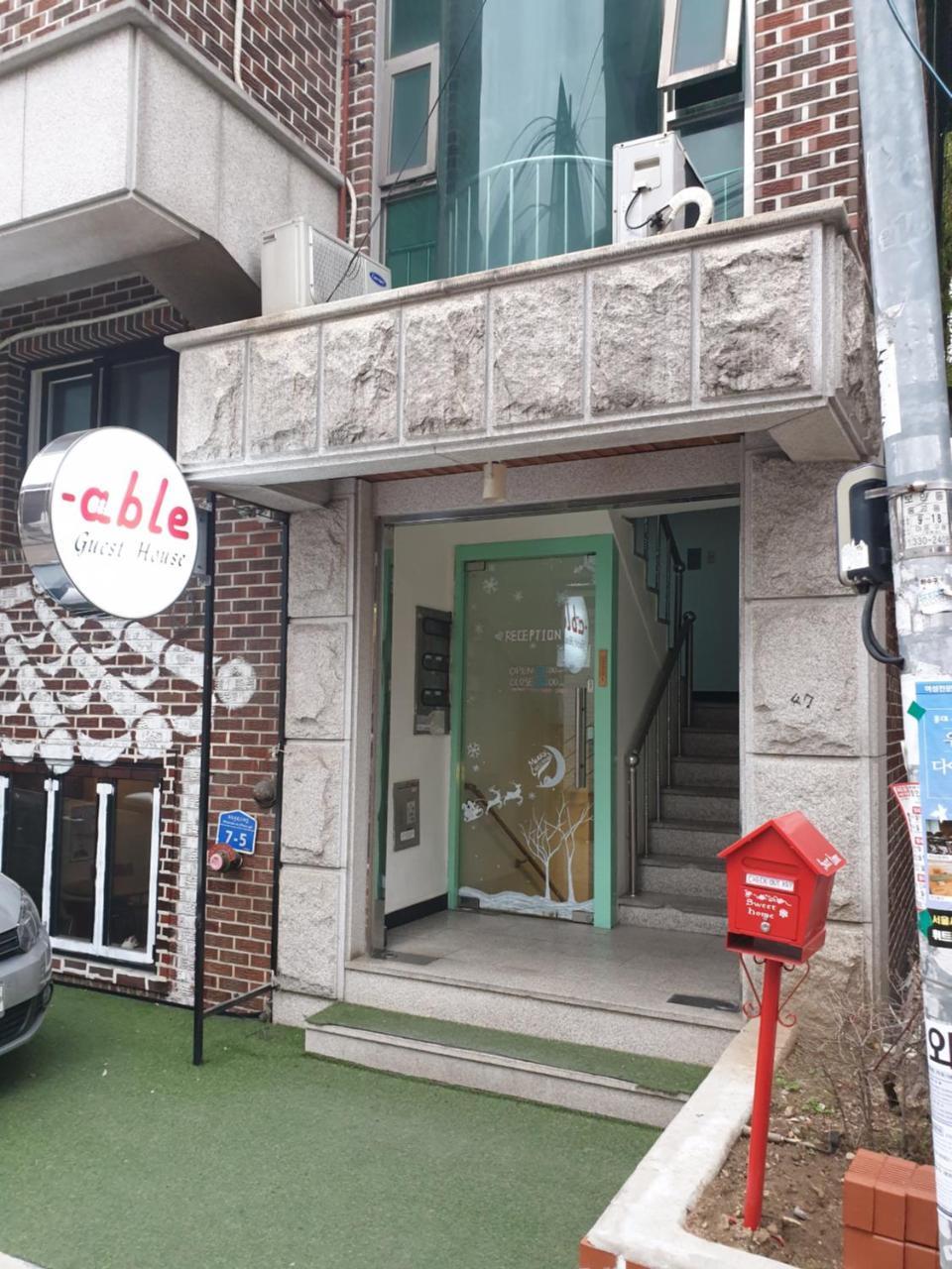 Able Guesthouse Hongdae Сеул Екстер'єр фото